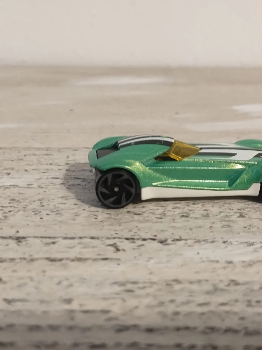 Hot Wheels - 2018 HW Dream Garage Die cast metal and plastic